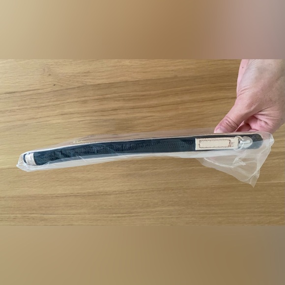 🇨🇦 NWOT Nudestix Gold Cosmetic Pouch - Picture 5 of 7